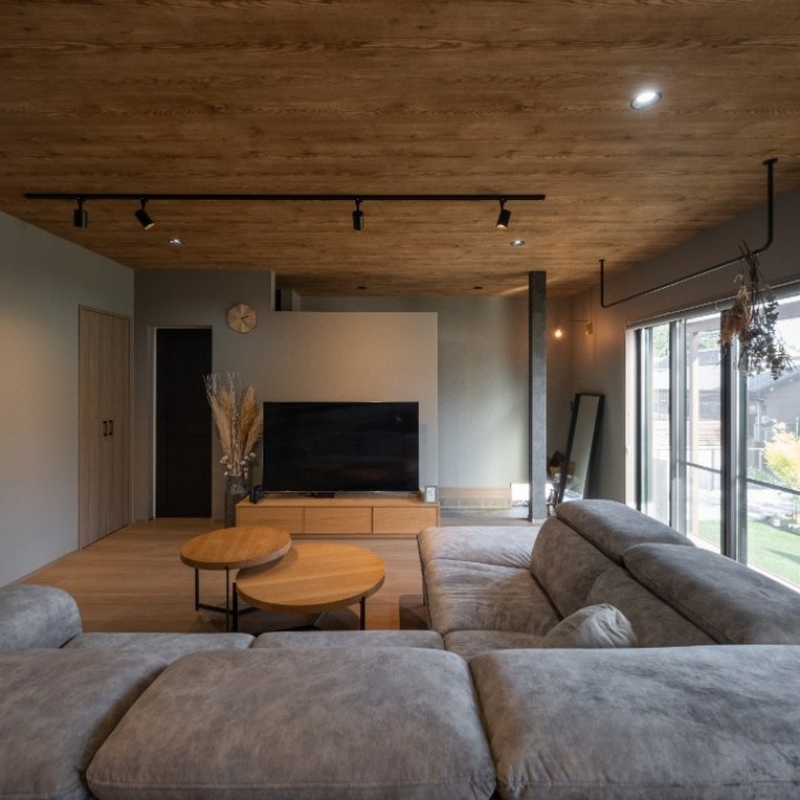 20畳のリビングで起こりがちな後悔とは？広さ・間取りづくりのコツを解説